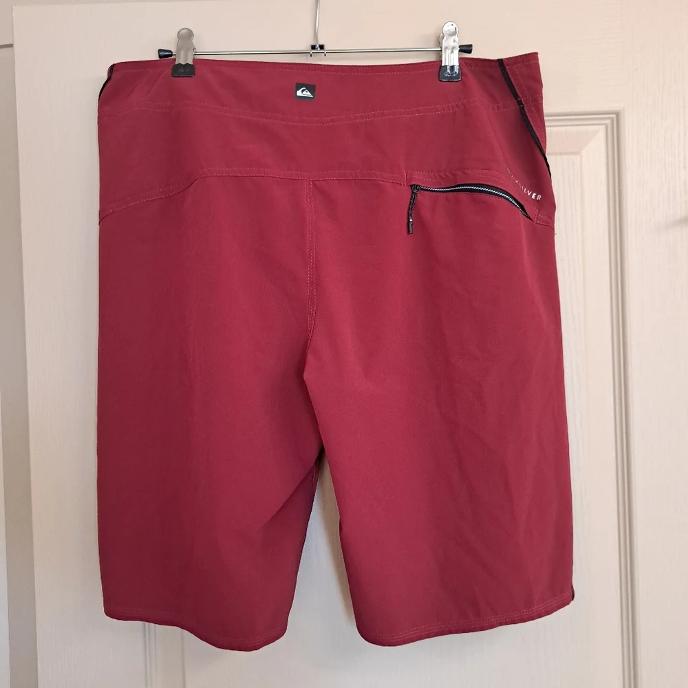 Quiksilver dive into